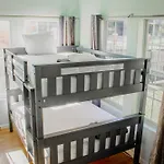Wanderstay Houston Hostel