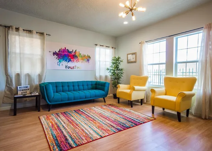 Wanderstay Houston Hostel